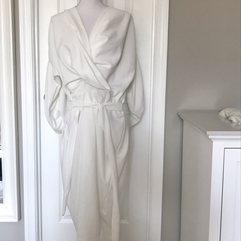 PLUS TAYLOR OFF THE SHOULDER WRAP DRESS SIZE 24